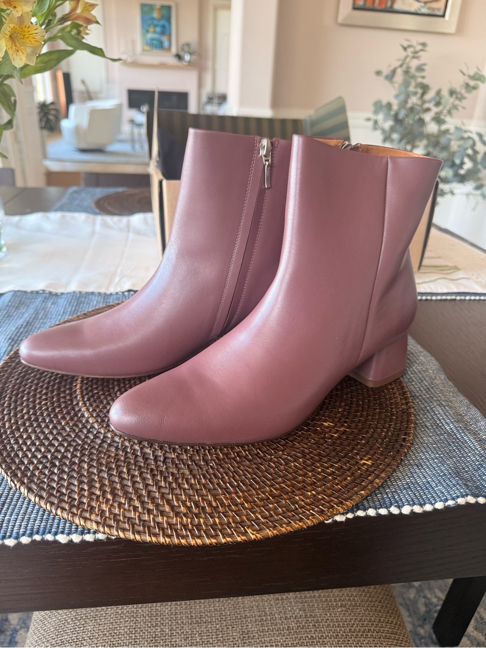 Beckett Simonon Rosewood Leather Ankle Boots - NEVER WORN!